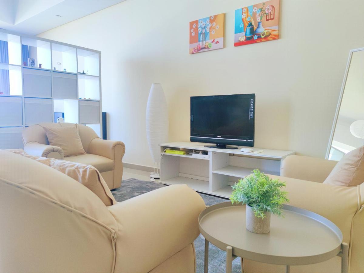 Abu Dhabi Cozy Mangrove View, Seaview 1 Bedroom 1 Partition Apartment Not Hotel Bagian luar foto